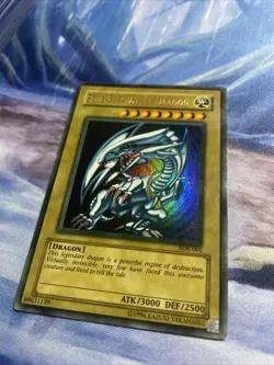 YUGIOH: Blue-Eyes White Dragon SDK-001 UNLIMITED - FADED - ULTRA RARE - LP - Image 4