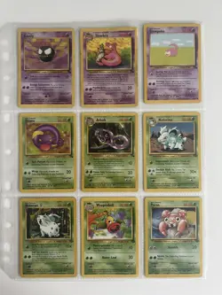 1999 Vintage jungle/fossil Pokemon 138 card lot - Image 3
