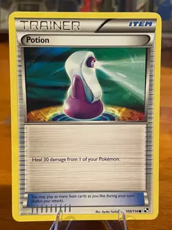 2011 Pokemon Black & White Base Set Trainer Potion Item 100/114 Common MP - Image 1
