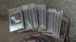 Yu-Gi-Oh Bulk Collection 700+ Cards Randoms + Holos - Image 2