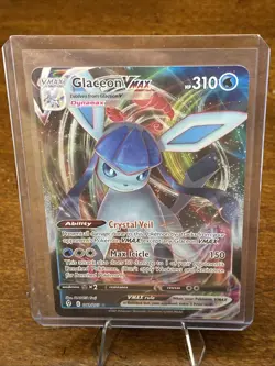 Pokemon TCG Glaceon VMAX Evolving Skies Holo Ultra Rare Card 041/203 - Image 1