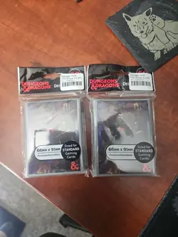 ULTRA PRO DUNGEONS & DRAGONS Standard Size Deck Protector Sleeves Pack 100ct - Image 1