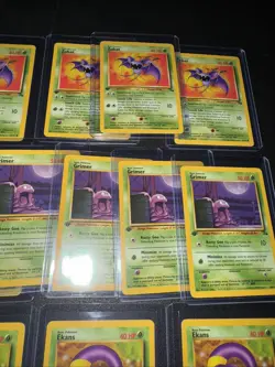 Pokemon 14 Card Lot Vintage Fossil 1st Edition! Zulbat Grimer Weezing - Image 3