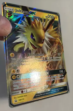 Pokemon TCG - Jolteon GX SM173 SUN & MOON Black Star Promo Holo Card NM - Image 3