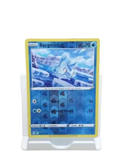 Bergmite 044/203 Reverse Holo Evolving Skies Pokemon TCG Card - Image 1