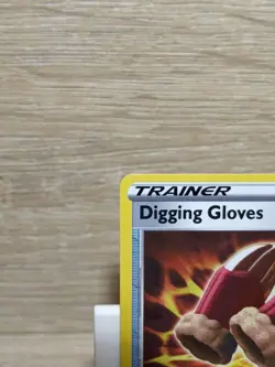 Digging Gloves 145/203 Reverse Holo Evolving Skies Pokemon Card - Image 2