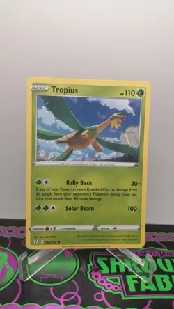 Tropius 006/203 Evolving Skies Rare Regular Non Holo Card NM Pokemon TCG - Image 1