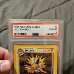 1999 POKEMON JUNGLE #4 JOLTEON HOLO PSA 8 - Image 2