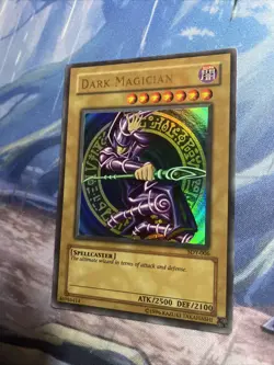 YuGiOh! - DARK MAGICIAN - FOIL BLEED • Ultra RARE • SDY-006 • LP - Image 2