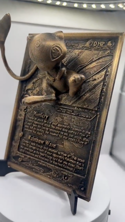 Fan-Made Mew 3D Gold Pokemon Card - Gift or Display Item - Image 2