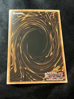 YUGIOH TCG MASKED HERO KOGA SDHS-EN042 SUPER 1ST EDITION - Image 3