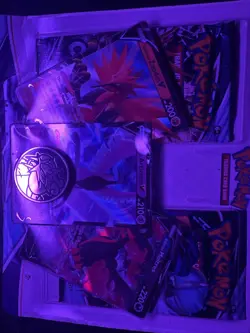 Pokemon Trading Card Game Articuno Zapdos Moltress Vivid Voltage Pokedex Coin - Image 1