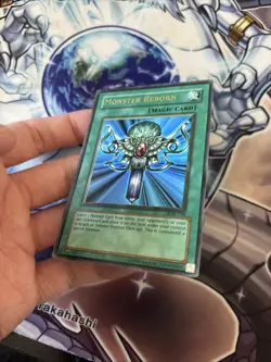(58) Monster Reborn (Magic) LOB-118 Unlimited Ultra Rare Yu-Gi-Oh Card LP - Image 5