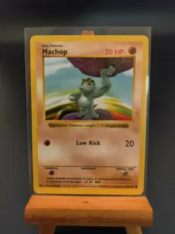 Machop 52/102 Shadowless Base Set Non-Holo Pokemon Card LP - Image 1