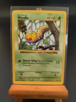 Shadowless Weedle 69/102 - LP Vintage 1999 WotC Base Set Pokemon Card - Image 1