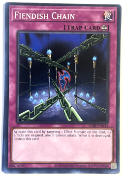 YuGiOh! - Fiendish Chain SDBE-EN034 Unlimited Common - Image 1