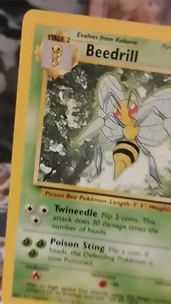 Beedrill 17/102 Base Set Unlimited Rare WotC Pokemon TCG Card LP See Pics - Image 2