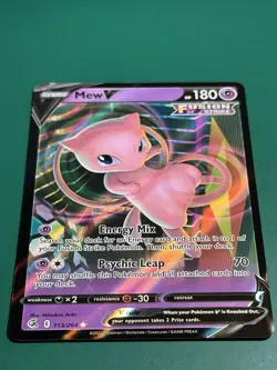Pokemon TCG Mew v 2025 SWSH08 Fusion Strike Ultra Rare Holo Card #113/264 - Image 2