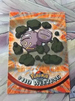 Pokemon Weezing #110 Topps 1998 Black Logo LP - Image 1