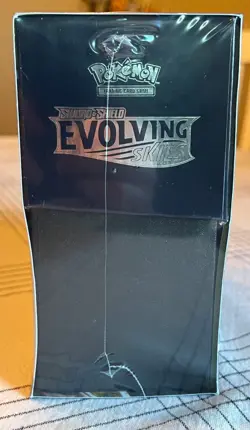 SWSH Evolving Skies POKEMON CENTER ETB Elite Trainer Box SEALED (Case Included) - Image 3