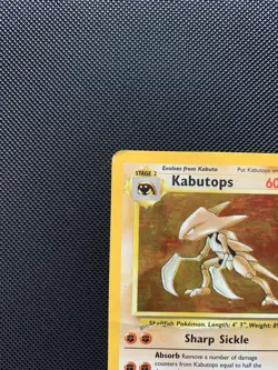 Pokemon TCG Kabutops Fossil Holo Card 9/62 Unlimited Edition Rare - Image 2