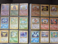 Complete Pokemon Card Base Set 102/102 WOTC 1999 Individually sleeved in folder - Image 4