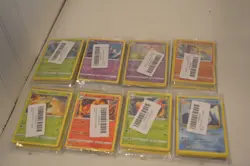 LOT of 200 RARE Pokemon Cards - Image 1