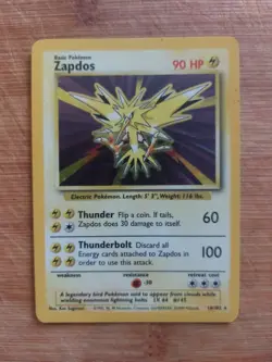 Zapdos Original Base Set Holo Rare 16/102 Pokemon Card WOTC - Image 1