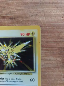 Zapdos Original Base Set Holo Rare 16/102 Pokemon Card WOTC - Image 4