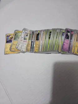 Pokemon Card Lot of 60 Random Cards - Image 3