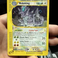 Pokemon AQUAPOLIS - #150/147 Nidoking Crystal - Holo - ENG - SWIRLS - - Image 1