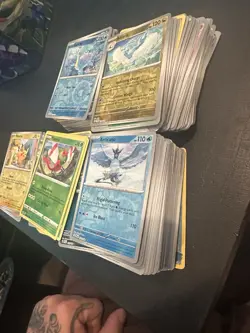500 Card Lot Pokemon C/UC Reverse Holo From sword & Shield / SV Era - Image 2
