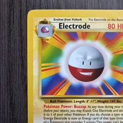 Electrode 025/130 Base Set 2 Regular LP Pokemon Card TCG Vintage WOTC - Image 2