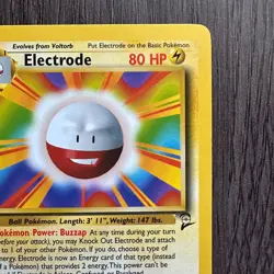 Electrode 025/130 Base Set 2 Regular LP Pokemon Card TCG Vintage WOTC - Image 3