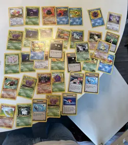 Pokemon Card Lot Old First Edition/Rare Charizard Blastoise Venusaur - Image 4