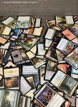 2.5LB Magic the Gathering TCG CCG WOTC Miscellaneous Card Lot - Image 3