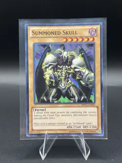 YUGIOH TCG SUMMONED SKULL DPYG-EN002 SUPER UNLIMITED EDITION NM ALT ART - Image 1