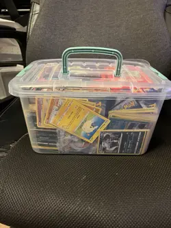 Bulk Lot of Pokemon Cards 9lbs - Image 4