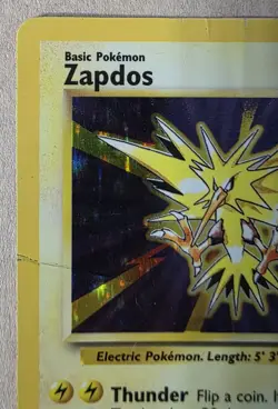 Pokemon Zapdos Holo Rare Base Set 16/102 Heavy Damage - Image 3