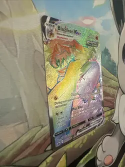 Blaziken VMAX Secret Rare Rainbow 200/198 Sword & Shield Chilling Reign Pokemon - Image 3