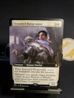 Seasoned Dungeoneer (Extended Art) Commander Legends: Battle for Baldur's... - Image 1
