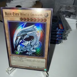 🔥 YUGIOH Blue Eyes White Dragon LCKC-EN001 ULTRA RARE ALTERNATE WORLD ART NM - Image 2