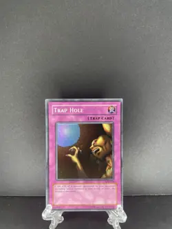 Yugioh Trap Hole LOB-058 Original Unlimited Super Rare Holo - MP - Image 1