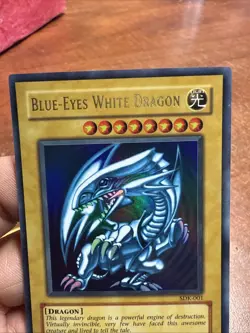 Yu-gi-Oh Blue Eyes White Dragon - SDK-001 Ultra Rare Original Card 89631139 - Image 2