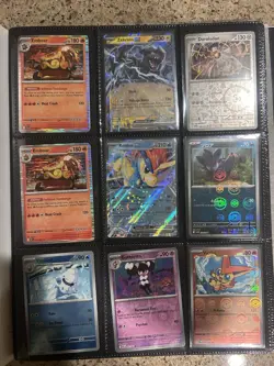 POKEMON WHITE FLARE BINDER WITH HITS RARE + MYSTERY BAG - Image 2
