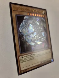 Blue-Eyes White Dragon LCKC-EN001 (Version 3) Alt Art Yugioh Ultra Rare NM - Image 2