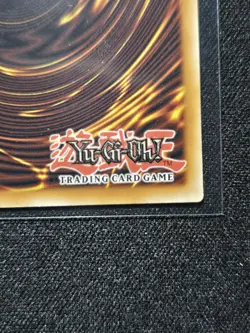 Yugioh! TCG - Red-Eyes Black Dragon (4th Art) - Platinum Secret Rare- RA04-EN109 - Image 4