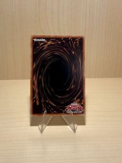 Yugioh "Blue-Eyes White Dragon" / LOB-K001 / Ultra Rare - Image 2