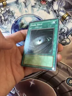 (59) Yu-Gi-Oh! - Dark Hole - LOB-052 - Super Rare Unlimited HP - Image 3