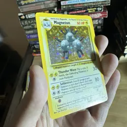 Magneton 9/102 Pokemon Base Set Holo Rare WOTC Vintage Card English MP Unlimited - Image 4